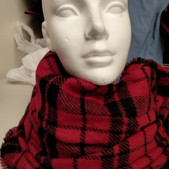 COPY - Designer Wool hat with Faux Fur & Semi precious stones embroidery $38 +g… - Picture 8 of 13